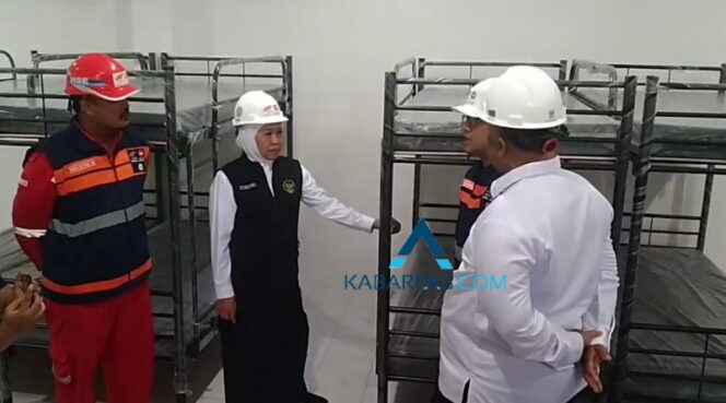 
Tinjau Lokasi Sekolah Rakyat di Kabupaten Pasuruan, Gubernur Jatim Sebut Masih Kurang 1 Fasilitas Lagi