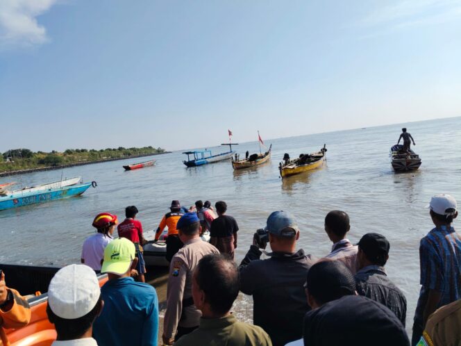 
Puluhan Pemancing Tergulung Ombak di Perairan Pasuruan, Dua Tewas dan Tiga Hilang