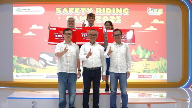 
SR Lab SMK Muhammadiyah 1 Kepanjen Raih Terbaik 2 Nasional di Safety Riding Camp 2025