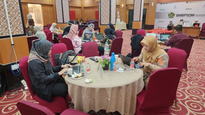 
Seleksi Wawancara BIB Kemenag Masuki Hari Terakhir Sasar Calon Awardee S1 Dalam Negeri