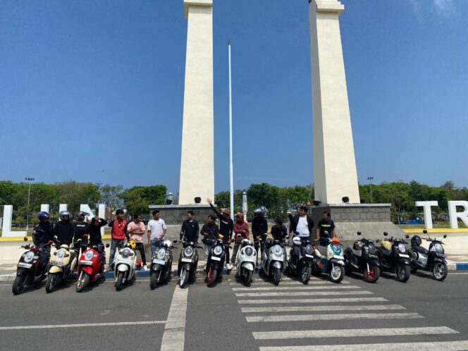 
Scoopy Velocreativity Sampang: Inspirasi Gaya, Modifikasi, dan Kebersamaan Pecinta Skutik Fashion