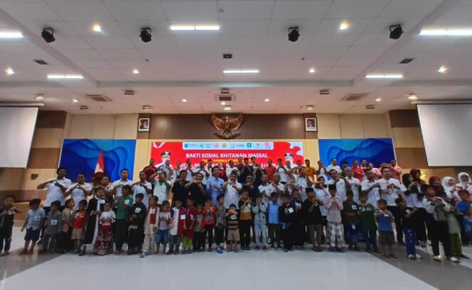 
Rumah Khitan NU dan Baznas Gelar Baksos Khitanan Massal