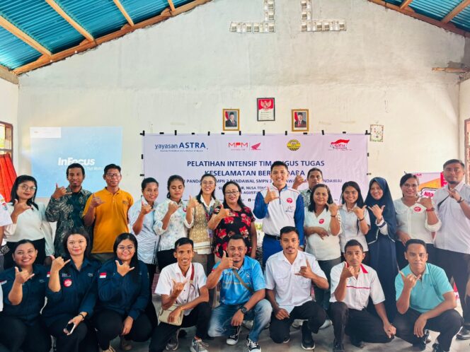 
MPM Honda Jatim Gelar Edukasi Berkendara untuk Pelajar SMP & SMA di NTT, Pentingnya #Cari_Aman Saat Berkendara