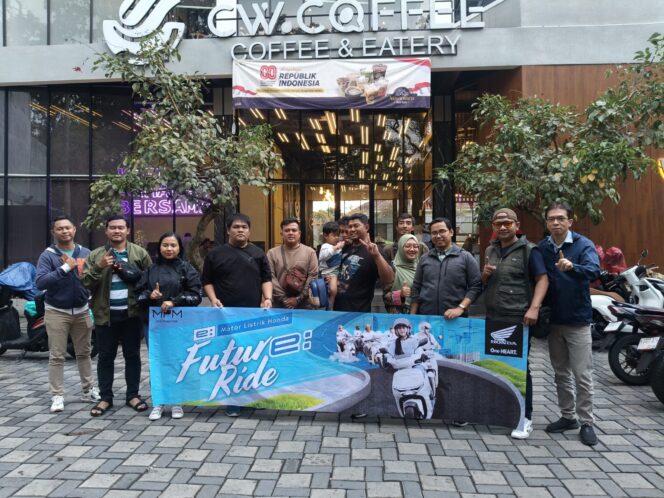 
Futuride: Konsumen Honda CUV e: Jelajahi Ikon Kota Malang dengan Motor Listrik Honda