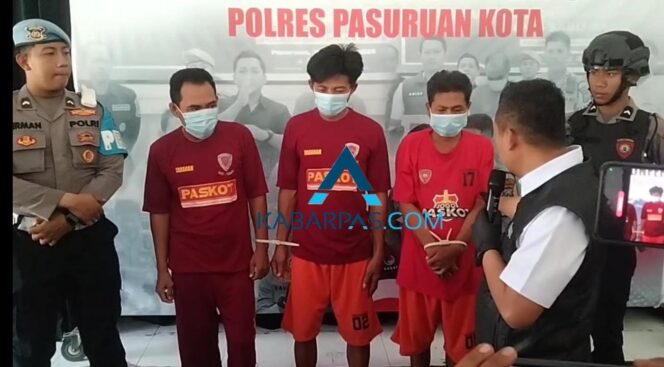 
Polisi Gadungan Peras Keluarga Tahanan, 3 Pelaku Ditangkap Polres Pasuruan Kota