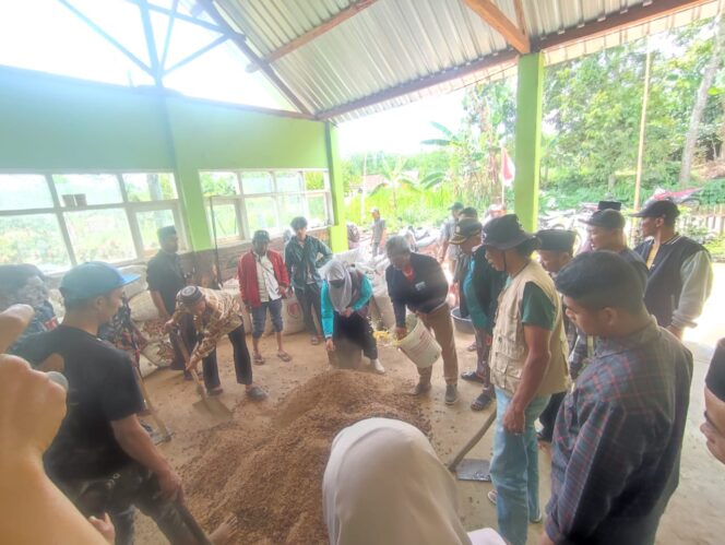
Dorong Petani Kopi Mandiri dan Unggul, Diperta Gelar Sekolah Lapang Tematik Pertanian
