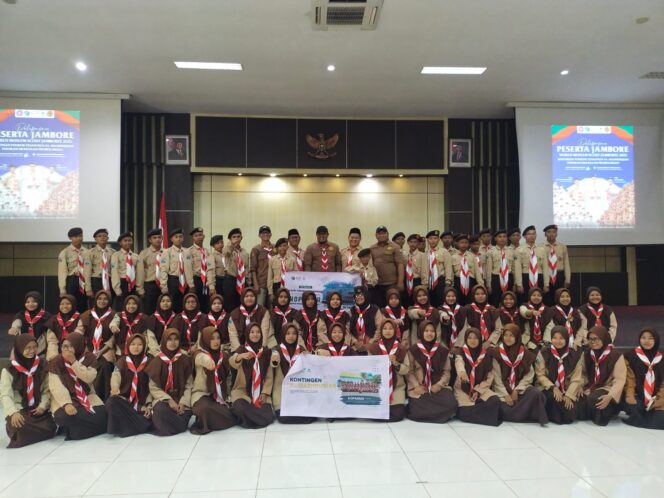 
Wabup Fahmi Lepas Kontingen Pramuka ke World Moslem Scout Jambore 2025