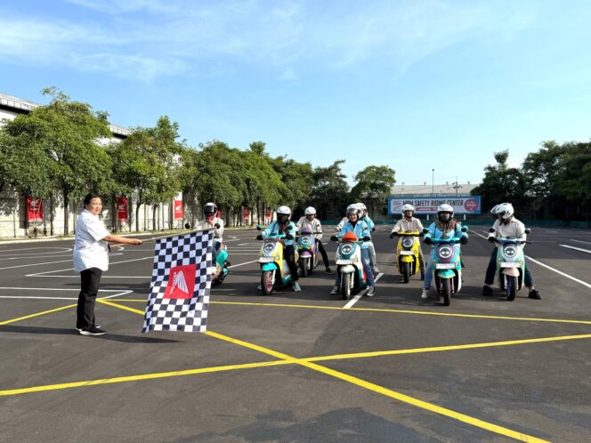 
Honda Experience Pererat Sinergi dengan Jurnalis Lewat City Riding di Sidoarjo