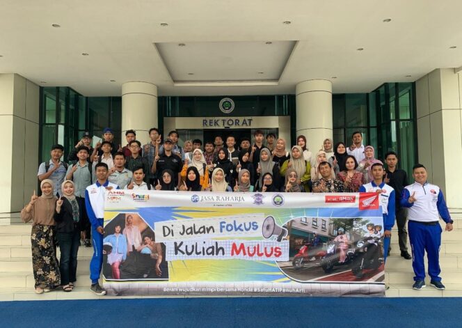 
MPM Honda Jatim Gaungkan Tips Berkendara Happy untuk Mahasiswa