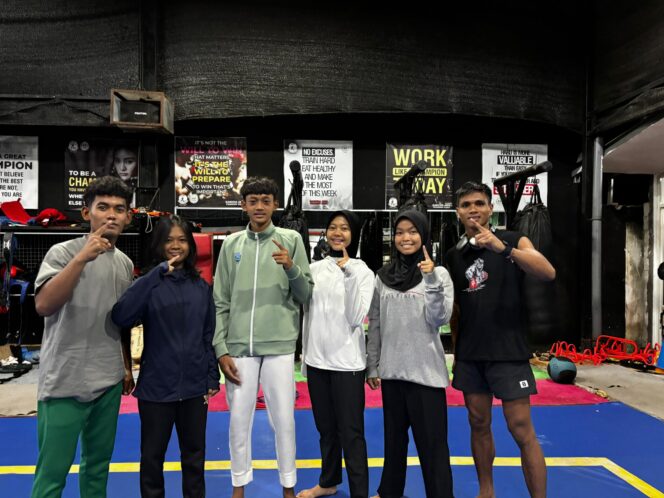 
Lima Atlet Muaythai Berlaga di Kejurnas Muaythai 2025 di NTB