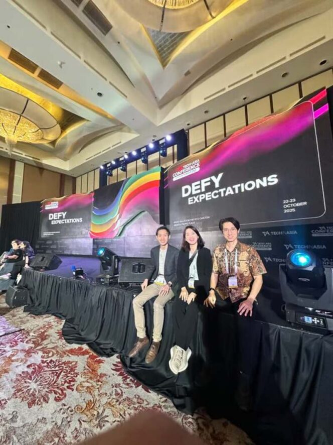 
HOVARLAY Sukses Hadirkan Solusi AR MarTech Inovatif di Tech in Asia Conference 2025