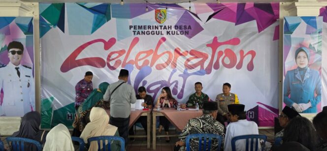 
97 Guru Agama di Tanggul Kulon Terima Honor, Kades Arifin Ucapkan Terima Kasih ke Bupati