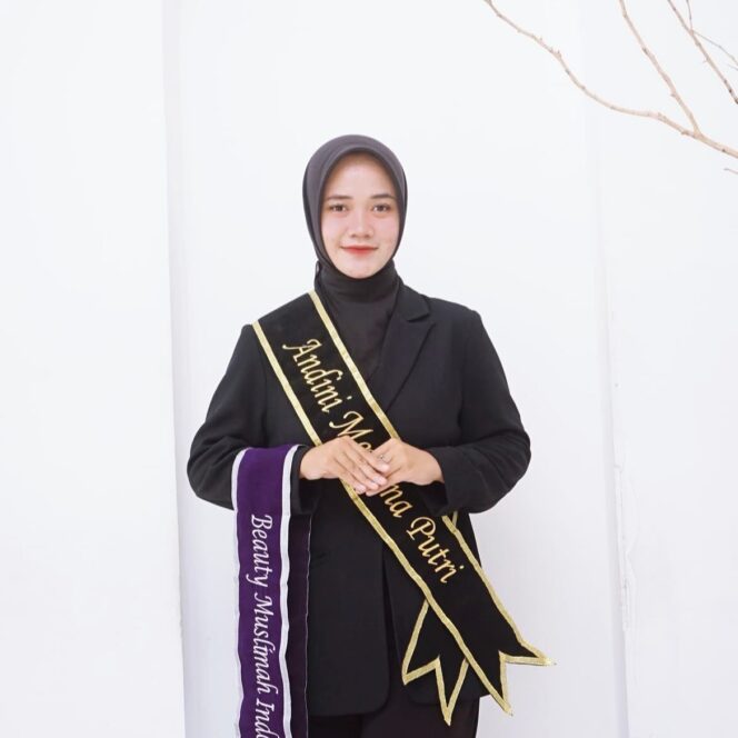
Mohon Dukungannya, Andin Meiliana Putri Mahasiswi UID Lolos di Grand Final Beauty Muslimah Indonesia 2025