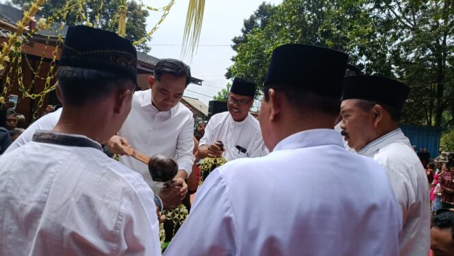 Ikuti Ritual Penyatuan 7 Sumber Air di Panti, Bupati Fawait Pesan Majukan Wisata Desa