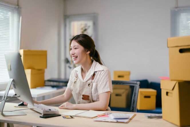 Rute Laut Merah Kacau: Kapan Beralih ke Air Freight untuk Ekspor?