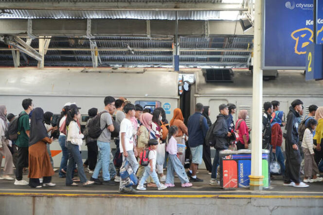 
KAI Daop 2 Bandung Batalkan Perjalanan KA untuk Normalisasi Jadwal