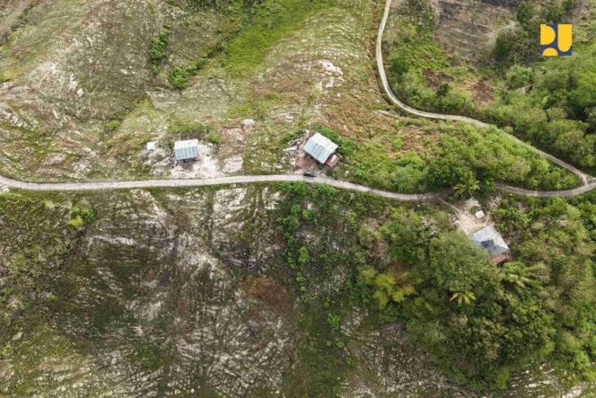 
Dukung Swasembada Pangan, Kementerian PU Terus Kembangkan Konektivitas Jalan Daerah di NTT