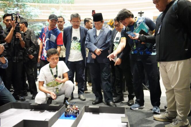 
Menag Nasaruddin Dorong Siswa Madrasah Bukan Hanya Unggul dalam Agama tapi juga Teknologi