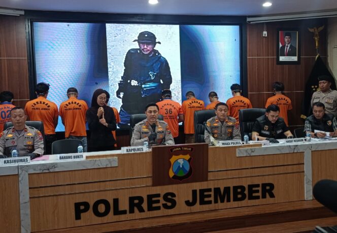 
Masuk Tiga Besar Polda Jatim, Polres Jember Bongkar 212 Kasus Kriminal