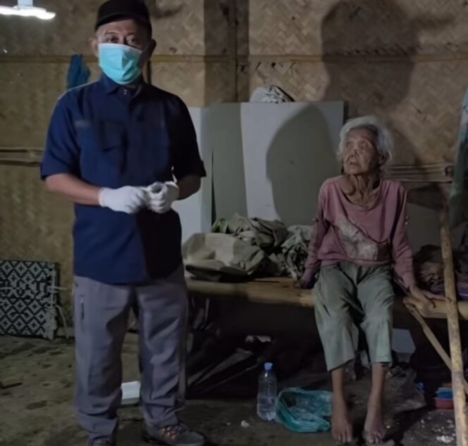 
Ketika Lansia Tak Tercatat Negara, Kemanusiaan Pun Terlupakan