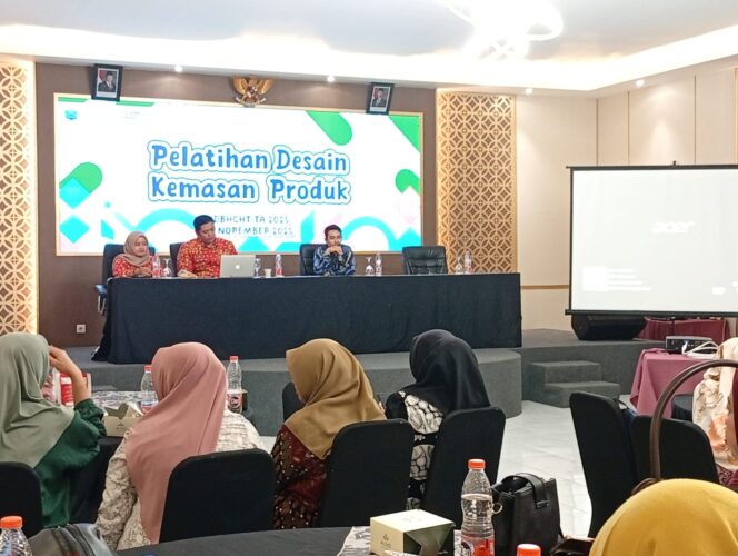 
DKUPP Kabupaten Probolinggo Gelar Pelatihan Desain Kemasan Produk IKM, Dorong Produk Lokal Naik Kelas