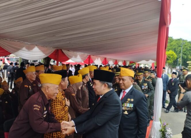 
Upacara Hari Pahlawan di Jember Jadi Ajang Refleksi Nilai-Nilai Kejuangan Bangsa