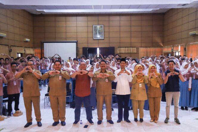 
Cegah Pernikahan Dini dan Stunting, Pemkab Jember Libatkan Ratusan Pengurus OSIS Jadi Agen Perubahan