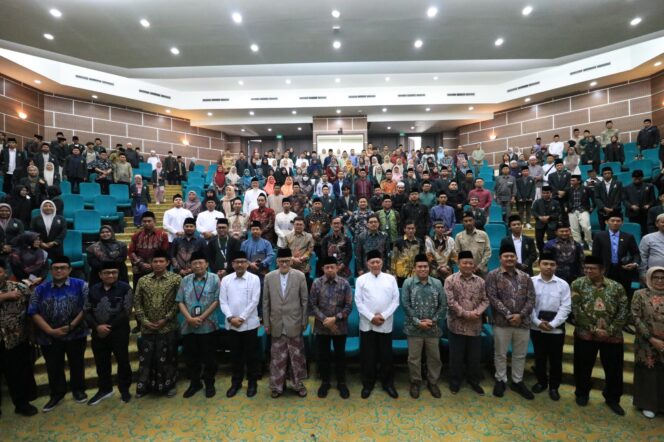 
Lahirkan Santri Berilmu dan Berakhlak, Pesantren jadi Pilar Ketahanan dan Kebangkitan Bangsa