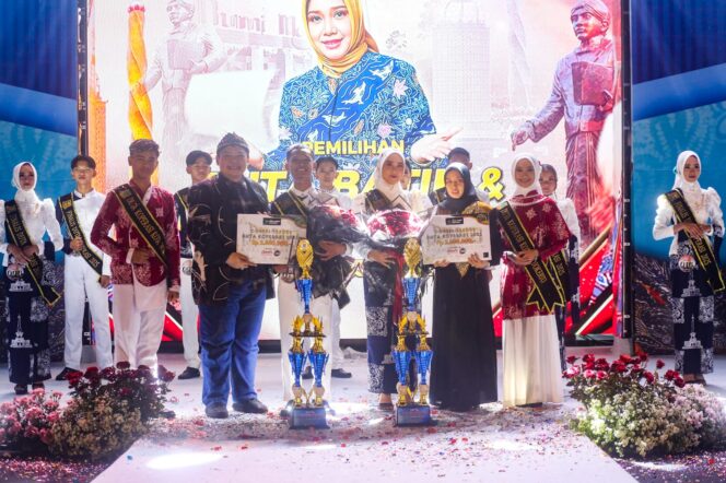 
Malam Grand Final Duta Batik dan Duta Koperasi Sangat Meriah di Mojofest 2025