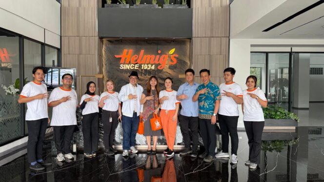 
Kolaborasi Universitas Ciputra-Helmigs Sukses Hasilkan 245 Solusi Terapan untuk Modernisasi Merek Kesehatan