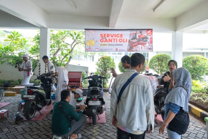 
MPM Honda Jatim Lanjutkan Kepedulian untuk Disabilitas, Gelar Service & Ganti Oli Gratis di MPM Sedati