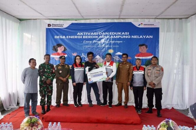 
Pertamina NRE Nyalakan Cahaya Baru Nelayan Cilamaya