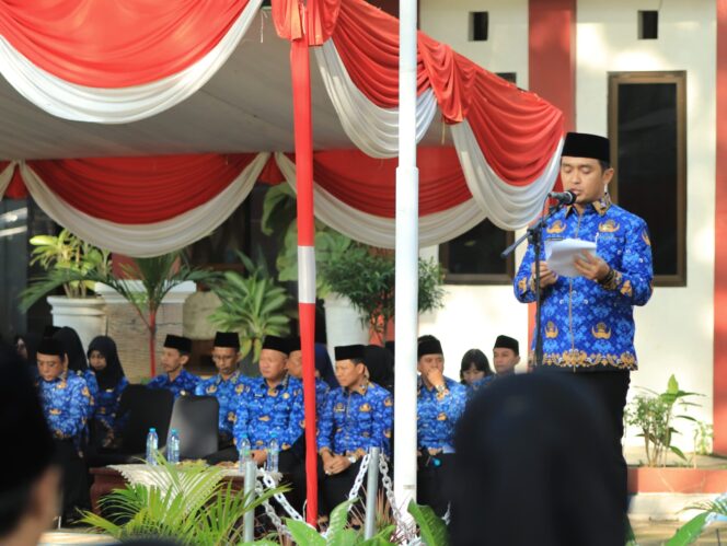 
Wali Kota Pasuruan Pimpin Upacara KORPRI, Sampaikan Pesan Transformasi ASN