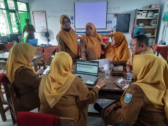 
Kolaborasi KKG Multigrade Wonomerto–Sumberasih Perkuat Pembelajaran Kelas Rangkap