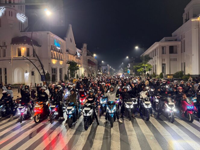 
City Rolling Malam Penuh Gaya, All New Honda Vario 125 Night Ride di Surabaya
