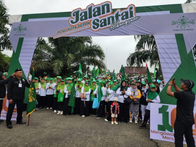 
Ribuan Massa Padati Jalan Santai Kebangsaan PCNU Kota Depok 