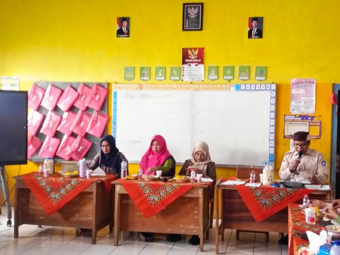 
Pemkab Probolinggo Matangkan Penerapan Wajib Belajar 13 Tahun Melalui Pendekatan PAUD-SD Satu Atap