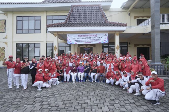 
Ning Ita Ikuti Senam di Gebyar Senam DPC PORPI se-Jawa Timur