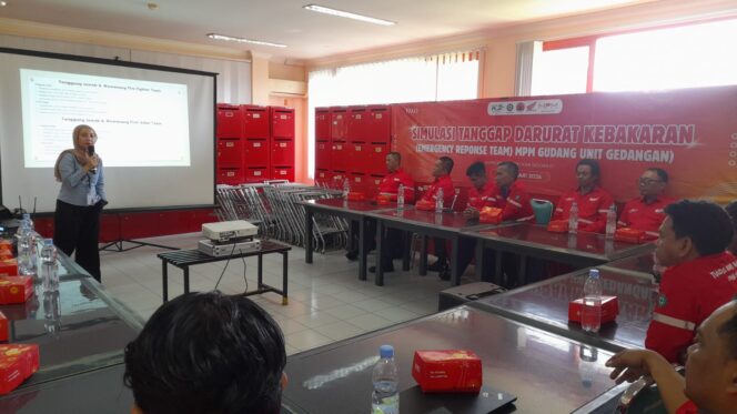 
MPM Honda Jatim Gelar Pelatihan Emergency Response Bersama PMK Sidoarjo di Gudang Gedangan