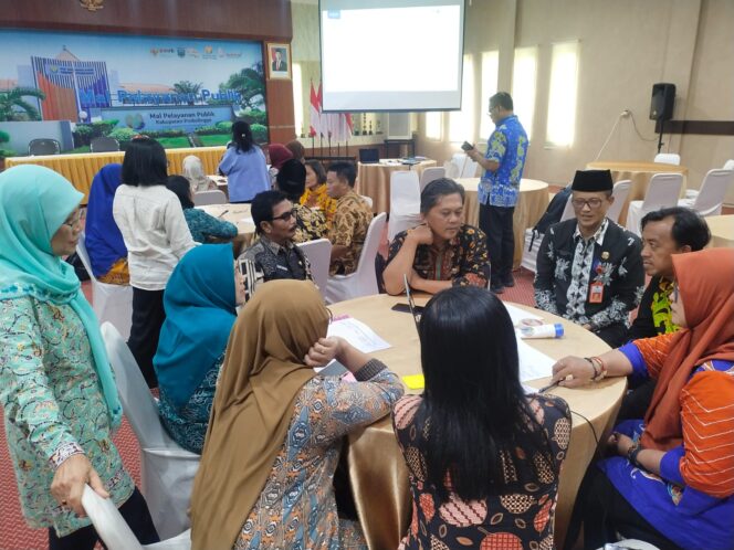 
Disdikdaya Kabupaten Probolinggo dan INOVASI Perkuat Kapasitas Ekosistem Pengasuhan Anak