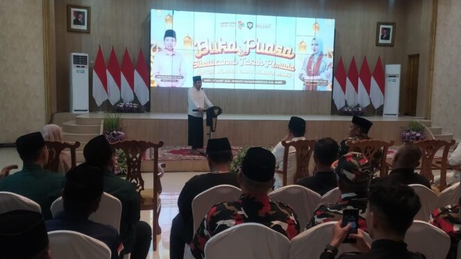 
Di Forum Pemuda, Fawait Paparkan Strategi Atasi Kemiskinan dan Perbaiki Pendidikan di Jember