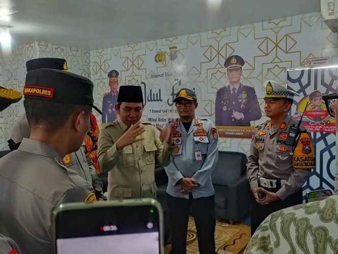 
Cek Pos Terpadu Lebaran, Bupati Fawait: Lengkap dan Siap Dukung Mudik Aman di Jember