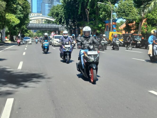 
Jaga Fokus Saat Berkendara di Bulan Puasa, Ini Tips Cari_ Aman di Jalan