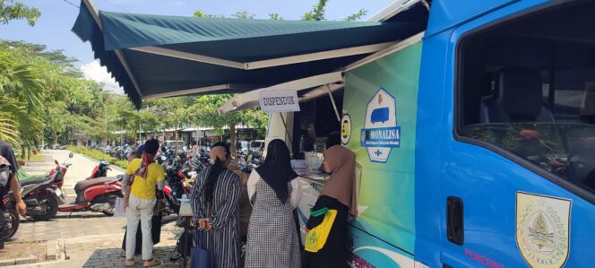 
Monalisa di Bunga Desa, Ketika Layanan Adminduk Datang ke Desa dan Memangkas Jarak Birokrasi