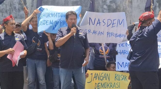 
Kader NasDem se-Kota Probolinggo Protes Pemberitaan Majalah Tempo