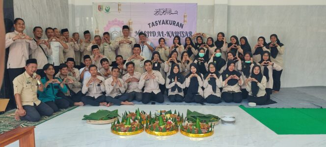 
Masjid Al-Kautsar RSD Kalisat, Fasilitas Ibadah Nyaman bagi Pasien dan Karyawan