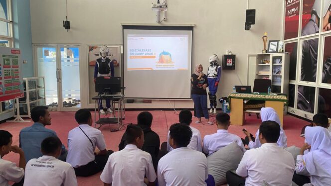 
Siapkan Generasi #Cari_Aman, Siswa SMK Muhammadiyah 1 Kepanjen Ikuti Sosialisasi Safety Riding Camp