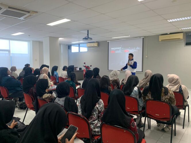 
Di Hari Kartini, Perempuan Malang Didorong Jadi Pelopor #Cari_Aman