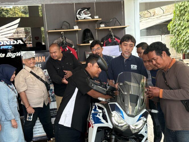 
Kupas Teknologi CRF1100L Africa Twin, MPM Honda Jatim Ajak Jurnalis Otomotif Kenali Lebih Dekat Big Bike Honda