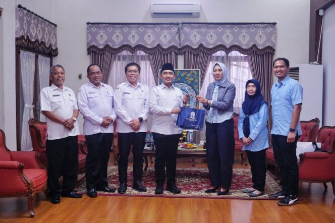 
Audiensi Dengan UT Malang, Mas Adi: Sinergi dengan Perguruan Tinggi Untuk Memajukan Kota Pasuruan